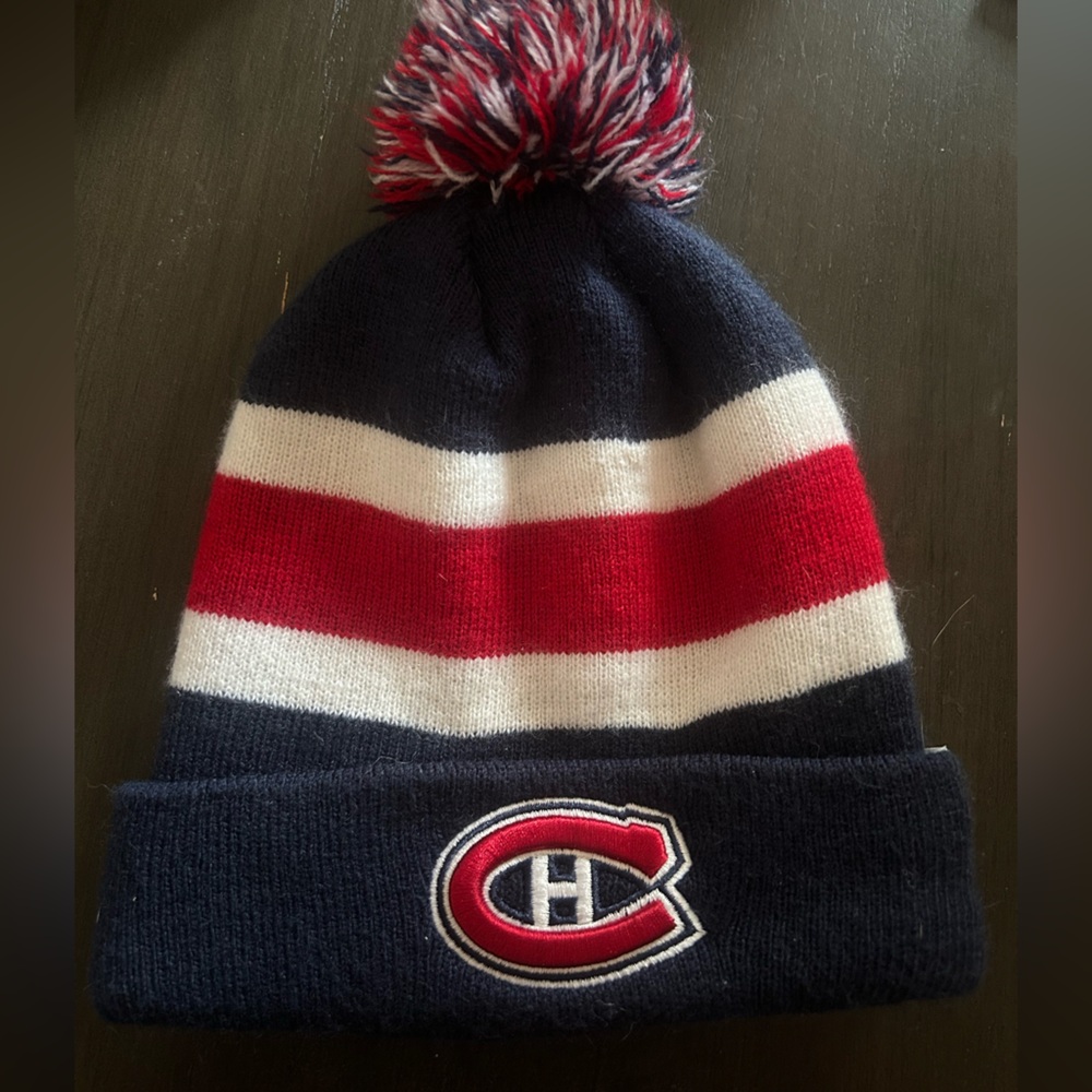 Montreal Canadiens pompom beanie